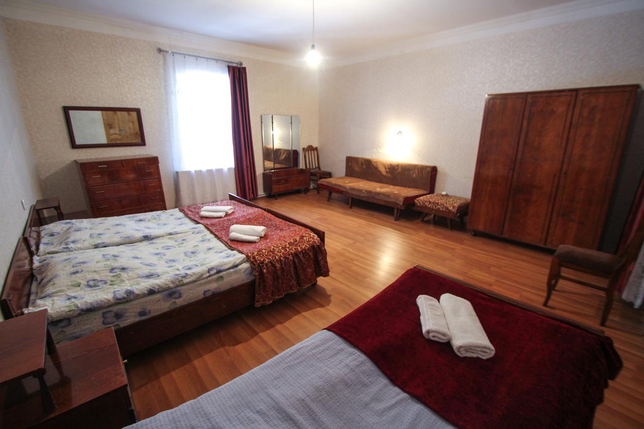 Eka&Nino Guesthouse Mestia Ngoại thất bức ảnh