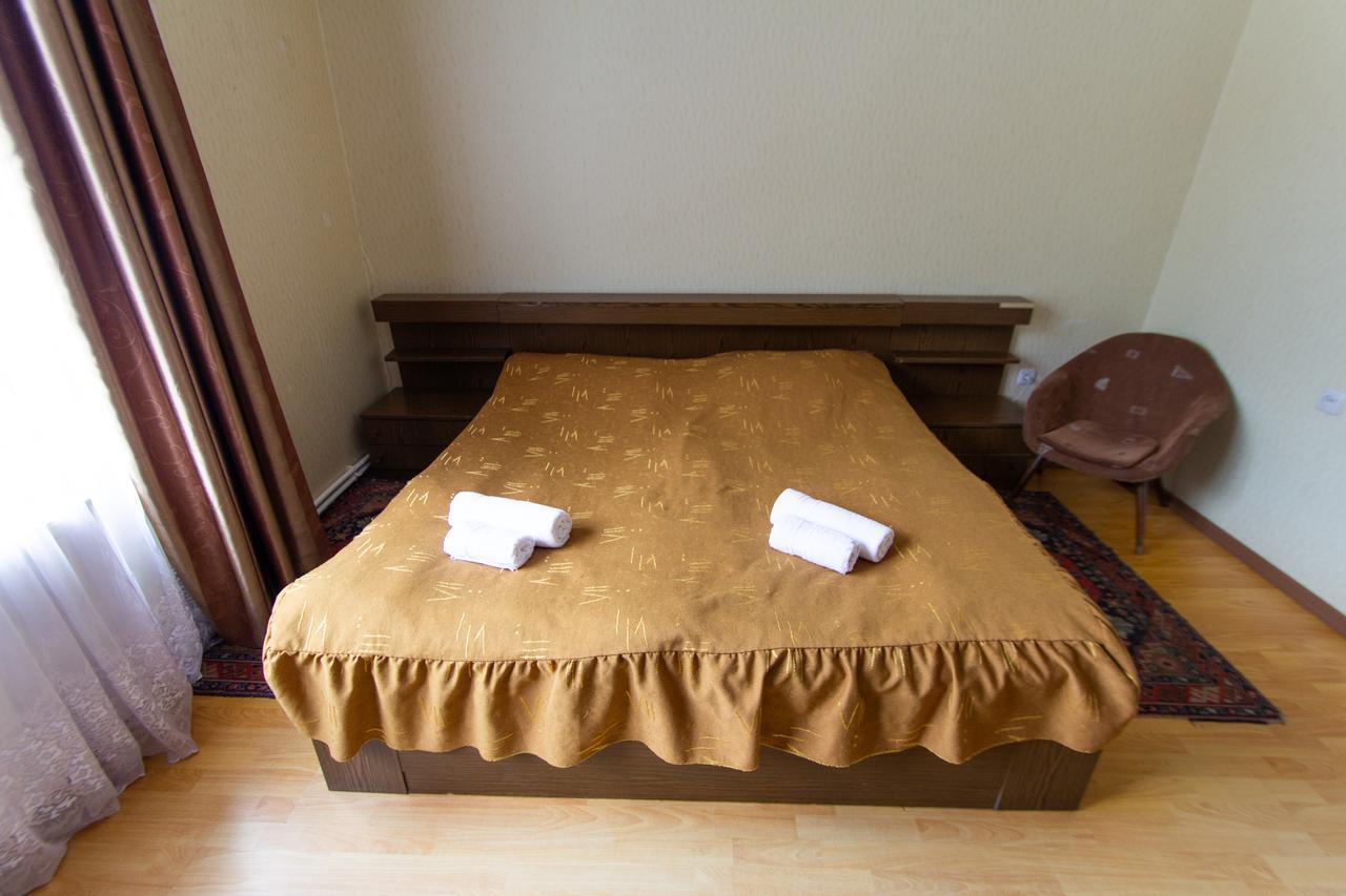 Eka&Nino Guesthouse Mestia Ngoại thất bức ảnh