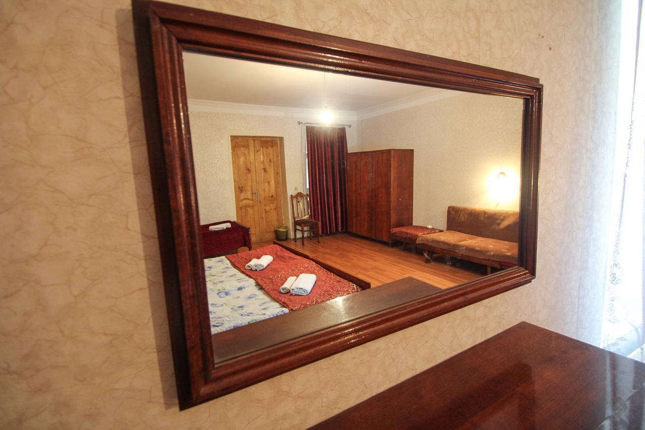 Eka&Nino Guesthouse Mestia Ngoại thất bức ảnh